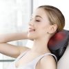 A shiatsu masszázspárna tökéletes a nyak masszírozásához is